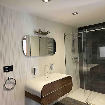 Apartment Piso Muy Amplio Y Centrico Con Vistas A La Bahia Santander