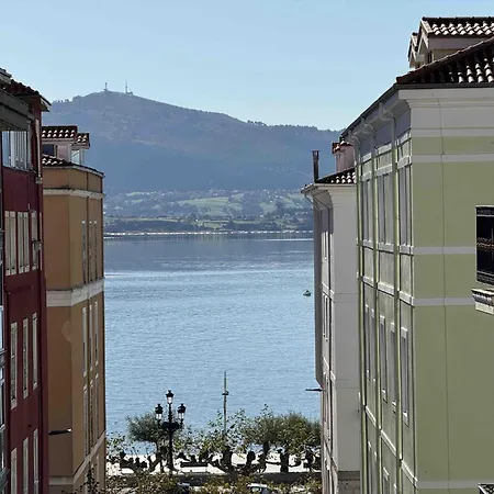 Piso Muy Amplio Y Centrico Con Vistas A La Bahia