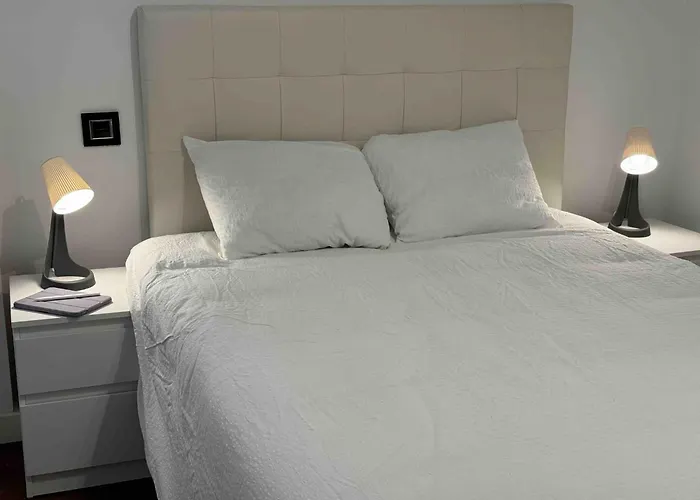 Piso Muy Amplio Y Centrico Con Vistas A La Bahia * Santander