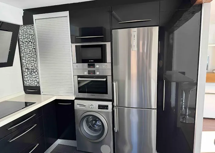 Piso Muy Amplio Y Centrico Con Vistas A La Bahia Apartment *